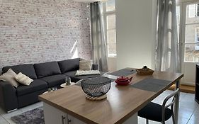 Dol De Bretagne : Appartement En Plein Centre